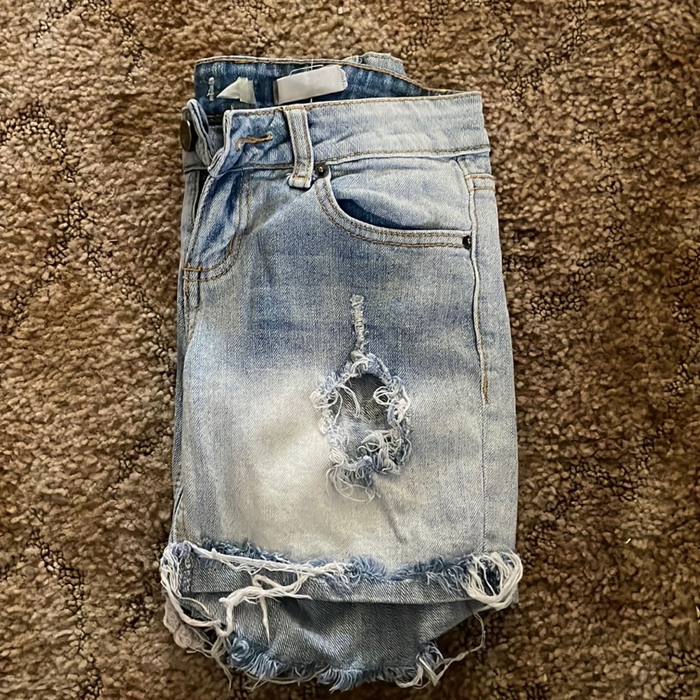 Sound girl shorts size 1